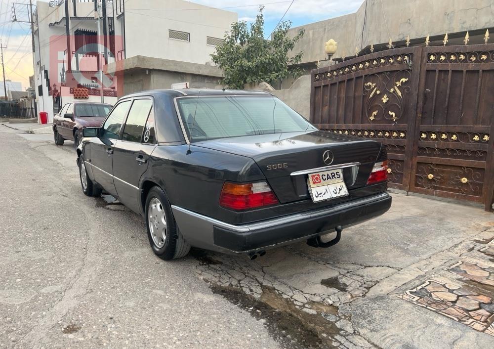 مرسيدس بنز E-Class